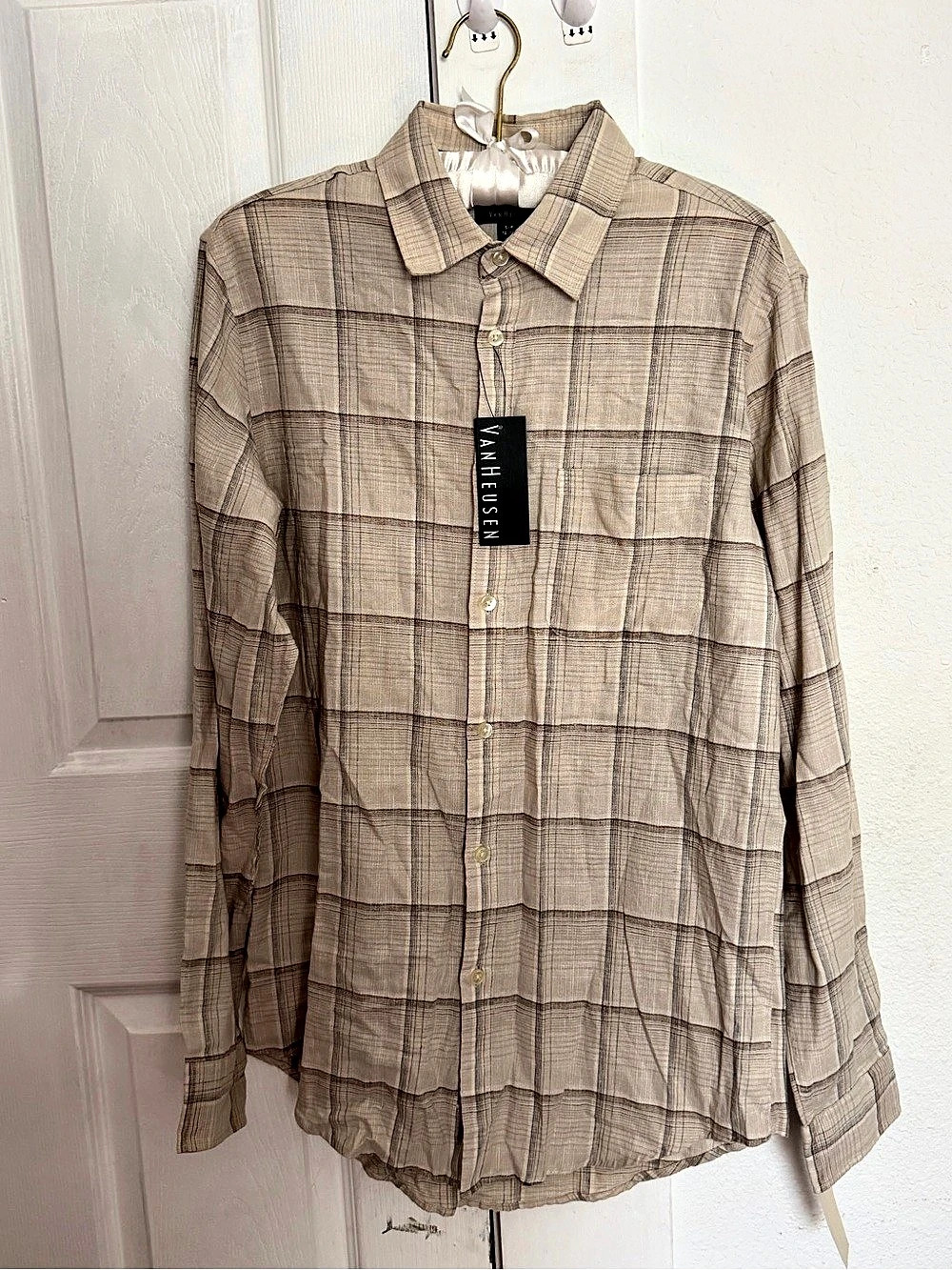 Van Heusen Plaid Button Down Rayon Shirt Size Small NWT